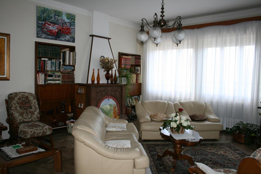 B&B Il Glicine Bedizzole Exteriér fotografie