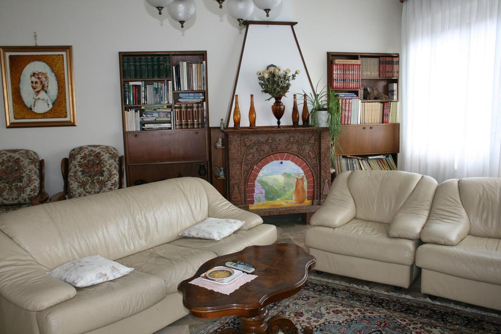 B&B Il Glicine Bedizzole Exteriér fotografie